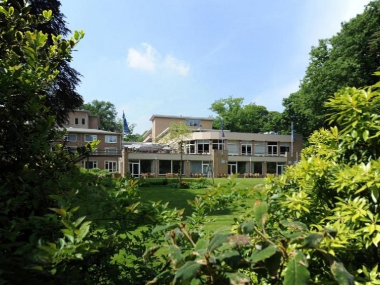Parkhotel Val Monte
