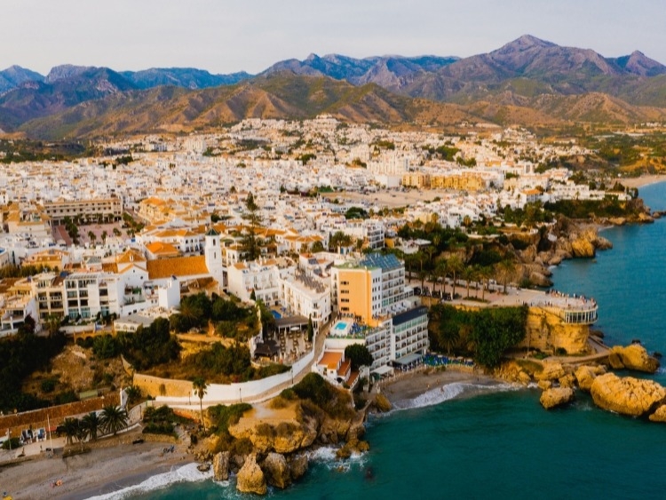 Diverse villa's in Nerja foto 1