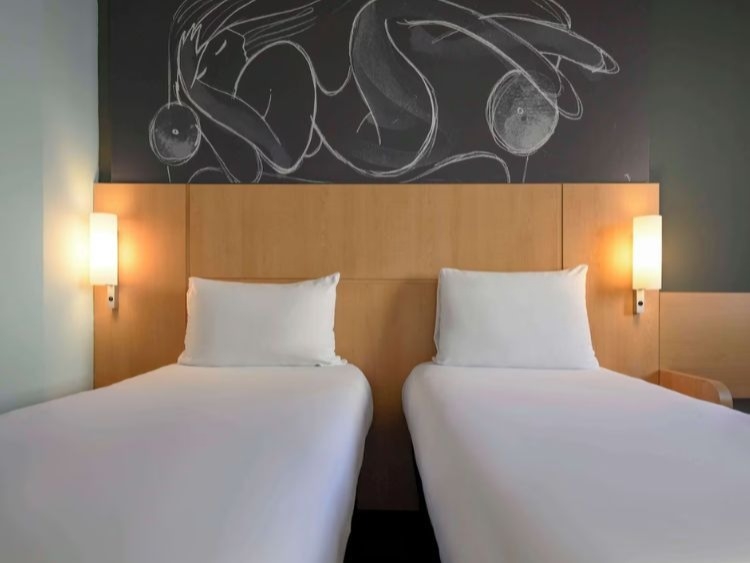 Diverse hotels Kosovo foto 3