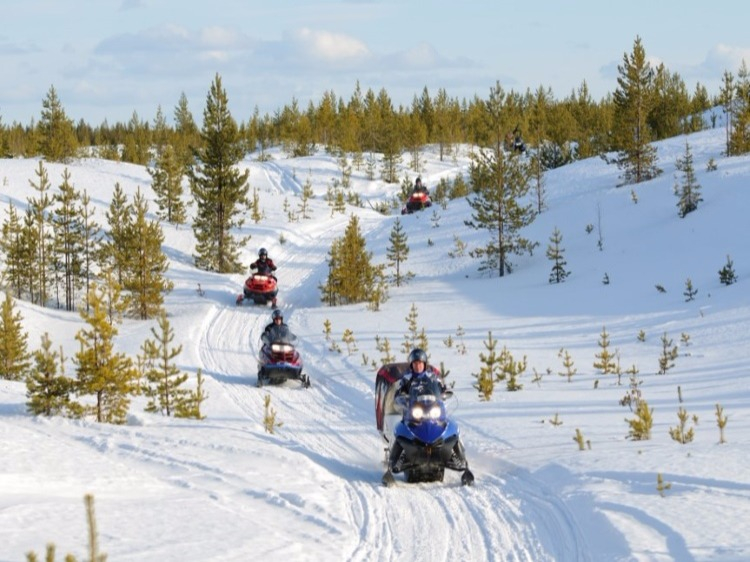 Groepsreis Wintersport Lapland in winters Scandinavië