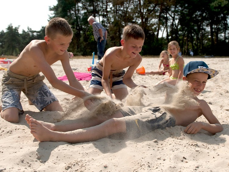 Eenoudervakantie Zomerplezier Kamperen in tentlodge