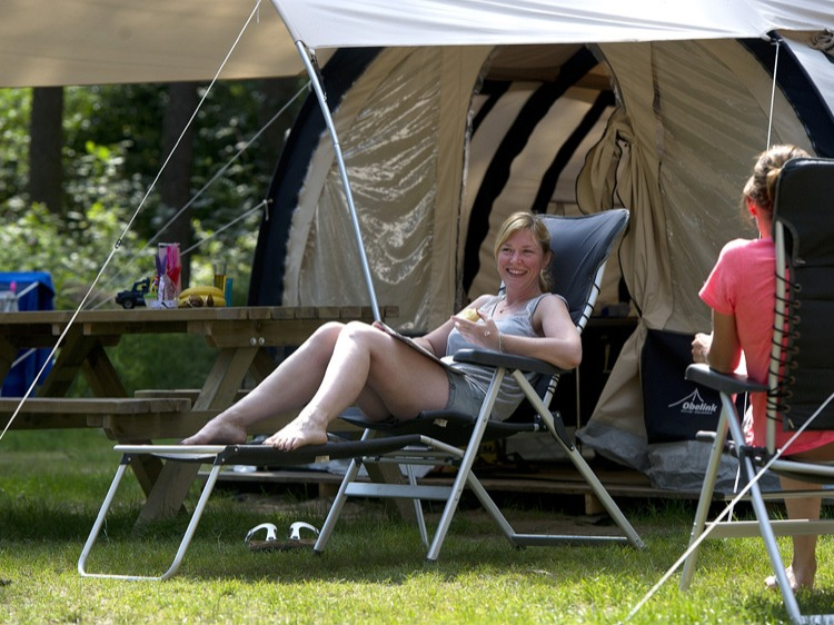 Eenoudervakantie Zomerplezier Kamperen op tentplaats