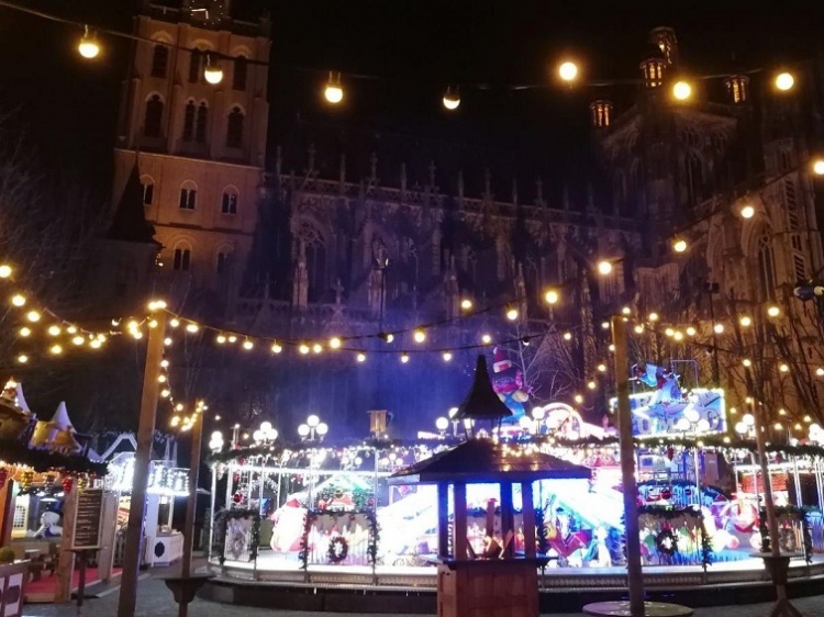 Singlereis Genieten tijdens de feestdagen in Den Bosch incl. 80’s en 90’s party