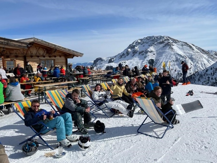 Eenoudervakantie Sneeuwplezier in Axamer Lizum