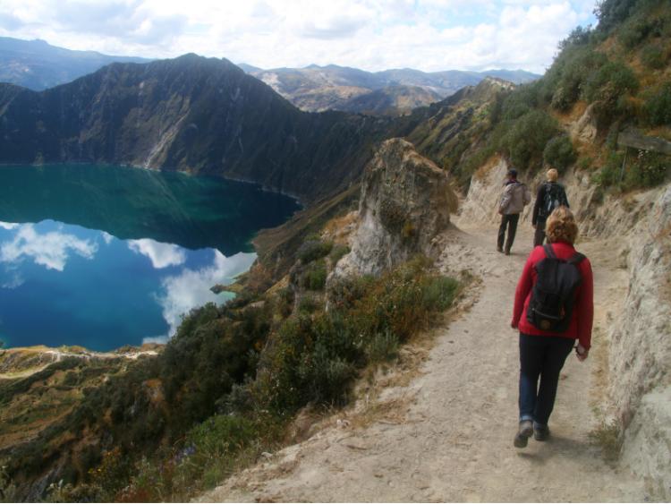 Dag 7: Chugchilán – Laguna Quilotoa – Chugchilán