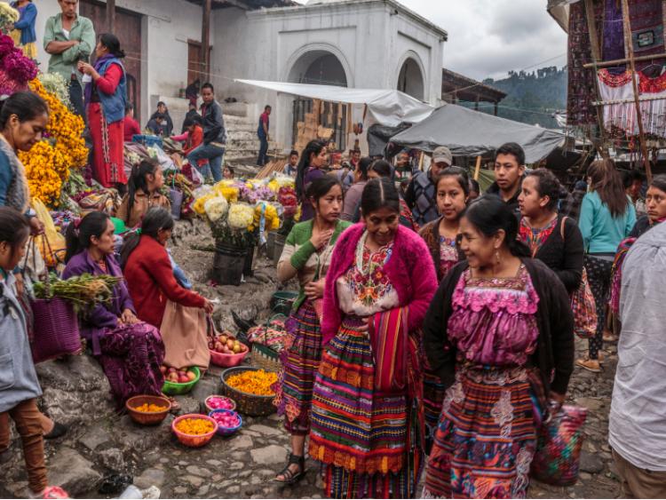 Dag 6: Panajachel – Chichicastenango – Antigua