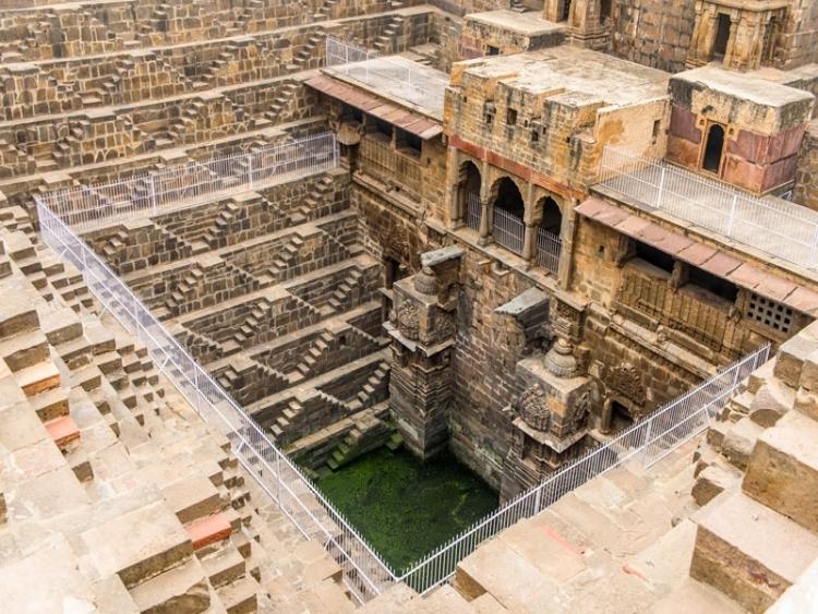Dag 16: Jaipur – Abhaneri – Agra