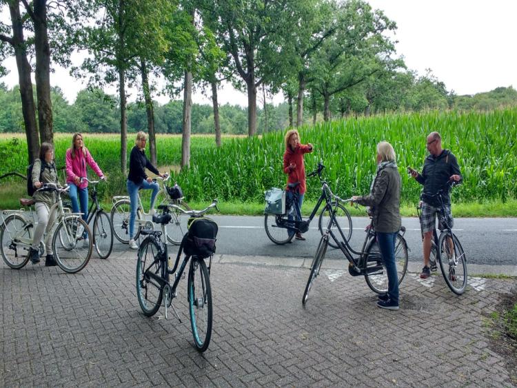 Singlereis Er even tussenuit Fietsen in Drenthe