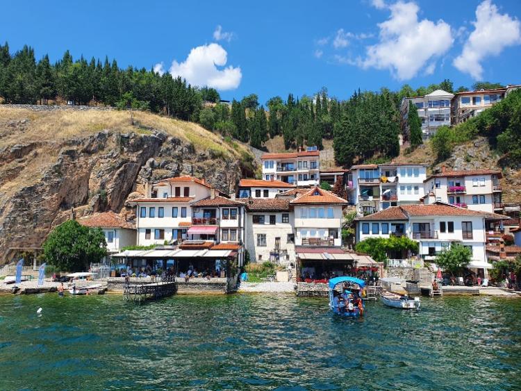 Singlereis Genieten van Zon en Cultuur In Gabrovo, Noord-Macedonië