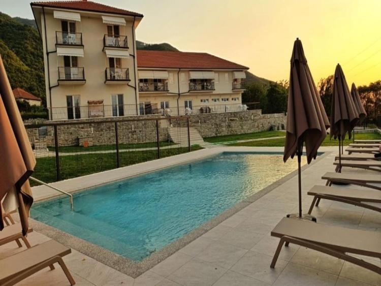 Singlereis Genieten van Zon en Cultuur In Gabrovo, Noord-Macedonië