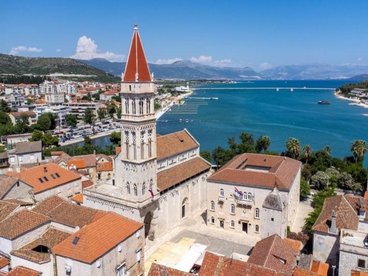 Singlereis Zon, Zee en Strand In Trogir en Split
