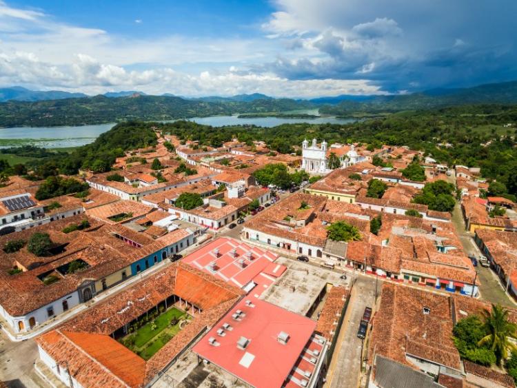 Dag 8: Copán – Suchitoto (El Salvador)