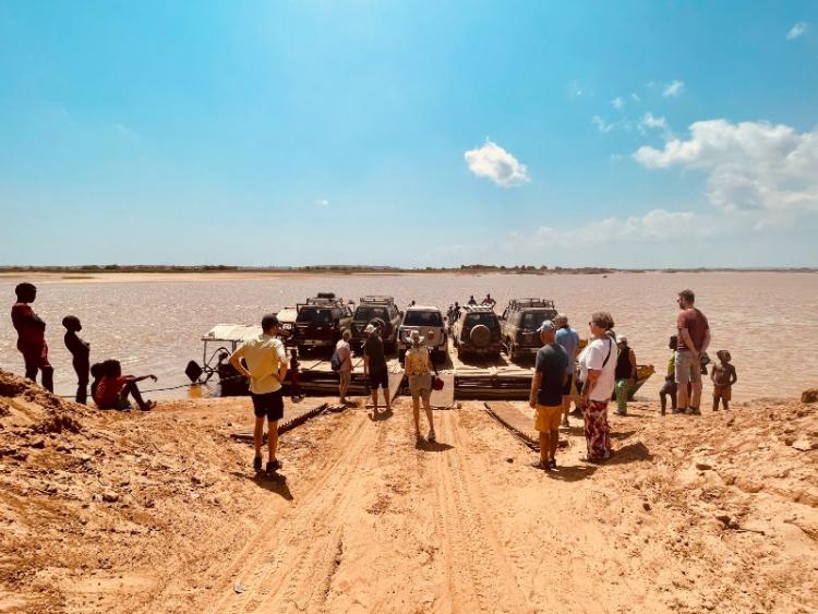 Dag 6: Morondava - Bekopaka