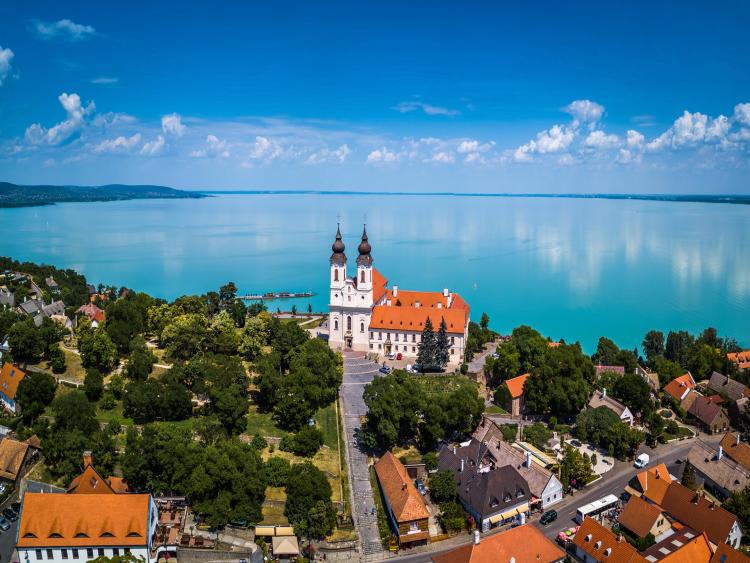 Dinsdag: Balatonmeer en Veszprém