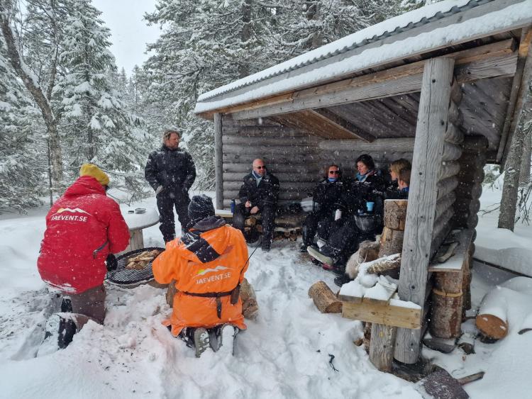 Singlereis Winters Avontuur in Zweeds Lapland