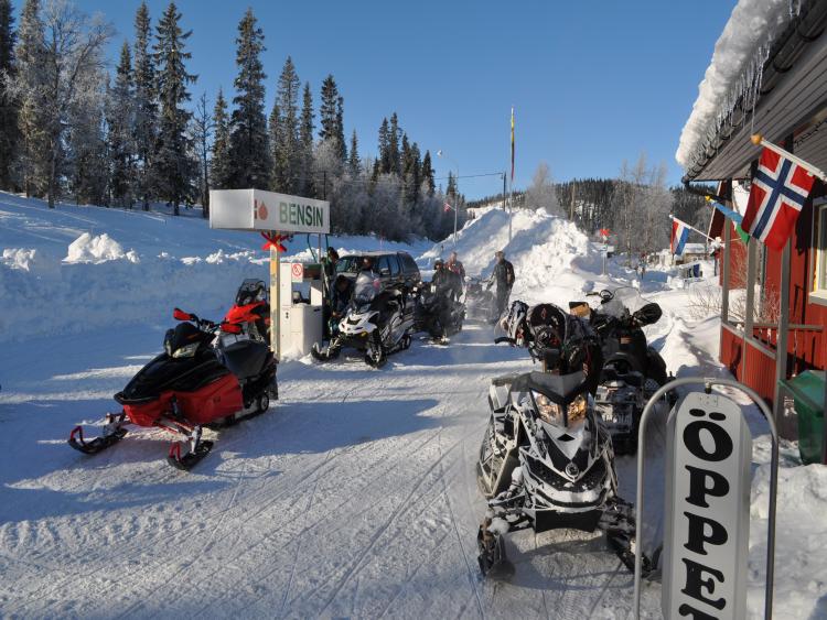 Singlereis Winters Avontuur in Zweeds Lapland