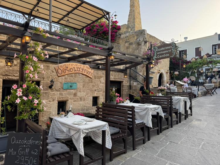 Singlereis Zon, Zee en Strand Op Rhodos