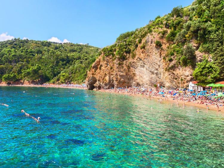 Singlereis Zonvakantie (HBO-WO) In Budva, Montenegro